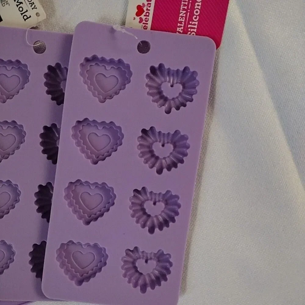 Way To Celebrate! Valentine Silicone Mold Set Of 5 Purple Hearts Chocolate Candy